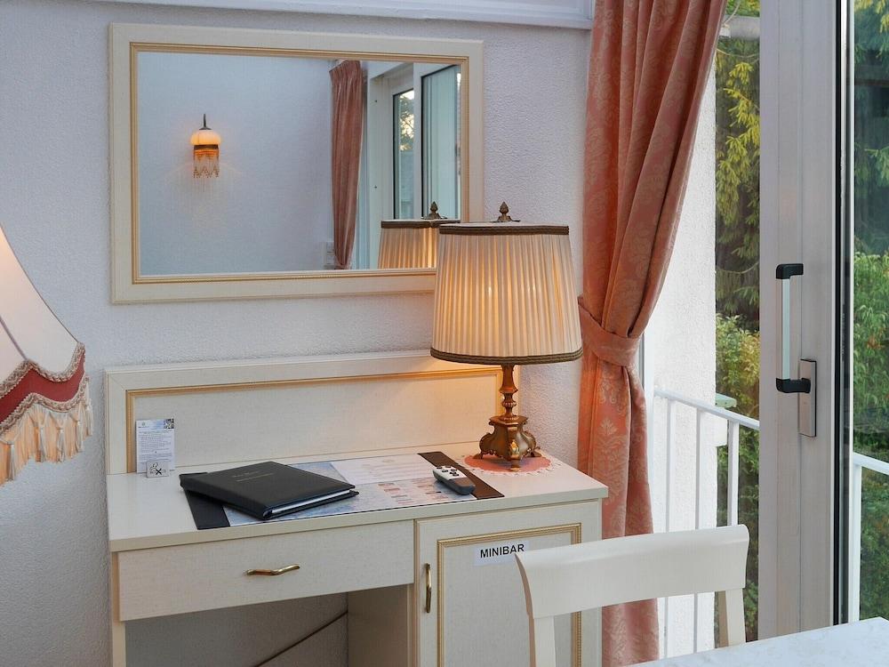 Haus Mooren, Hotel Garni Düsseldorf Kültér fotó
