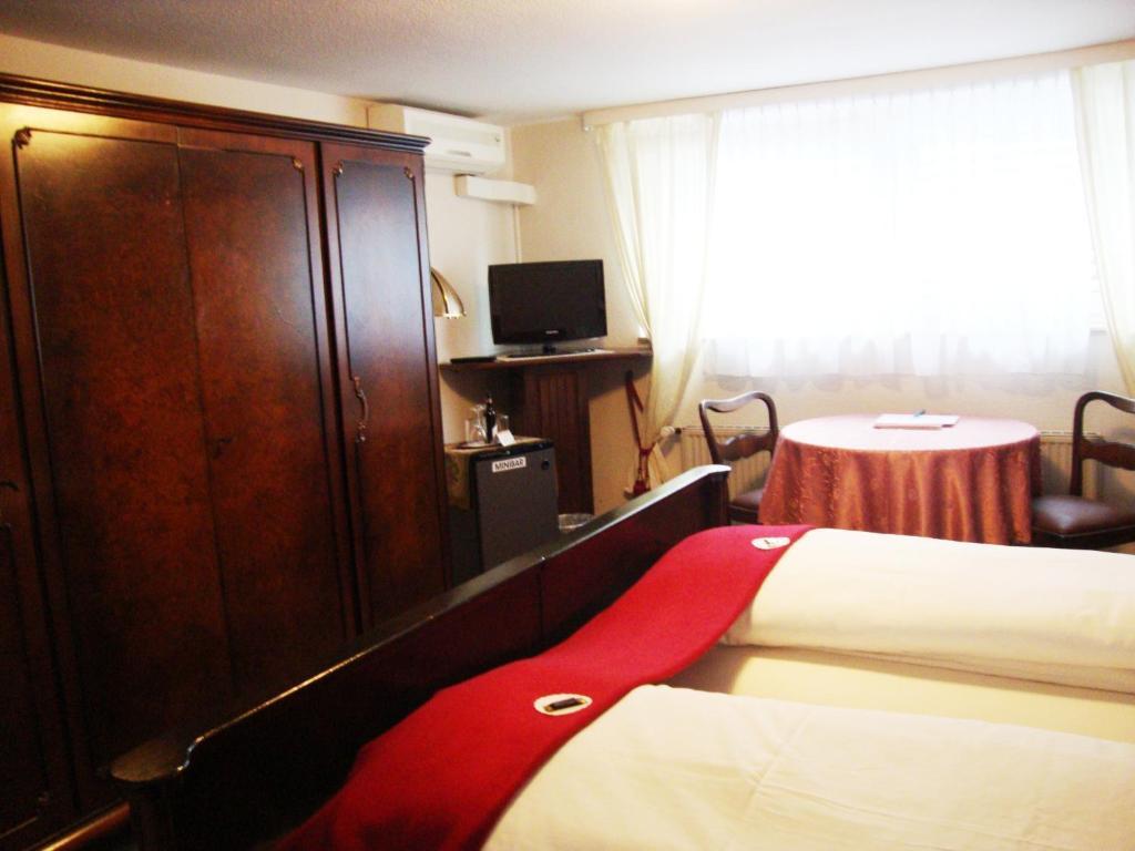 Haus Mooren, Hotel Garni Düsseldorf Szoba fotó