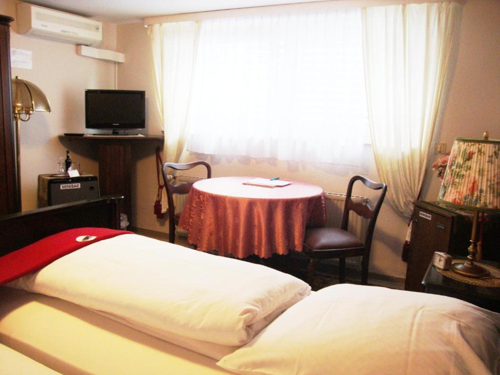 Haus Mooren, Hotel Garni Düsseldorf Szoba fotó